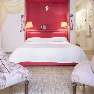  Apartment Piazza Colonna - Charme Holidays Italy